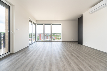 Pronájem bytu 2+kk v osobním vlastnictví 48 m², Praha 9 - Hloubětín