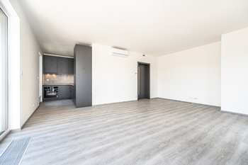 Pronájem bytu 2+kk v osobním vlastnictví 48 m², Praha 9 - Hloubětín