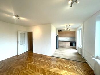 Pronájem bytu 2+kk v osobním vlastnictví 51 m², Praha 4 - Michle