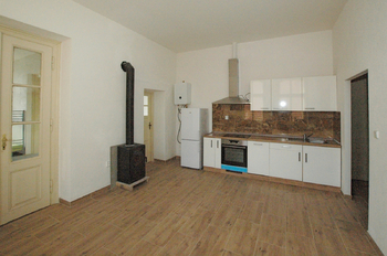 Prodej obchodních prostor 499 m², Hostouň