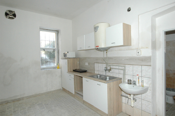 Prodej obchodních prostor 499 m², Hostouň