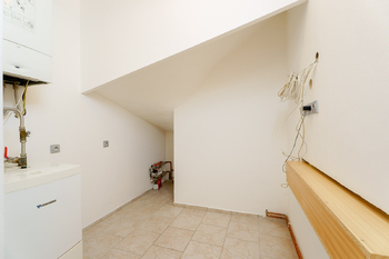Prodej domu 140 m², Nehvizdy