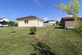 Pronájem domu 75 m², Mšecké Žehrovice