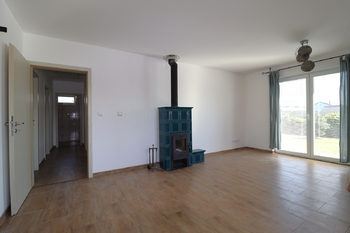 Obývací pokoj - Pronájem domu 75 m², Mšecké Žehrovice