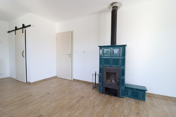 Pronájem domu 75 m², Mšecké Žehrovice