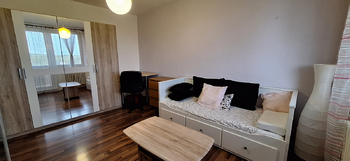 Obývací pokoj - Pronájem bytu 1+1 v družstevním vlastnictví 32 m², Vyškov