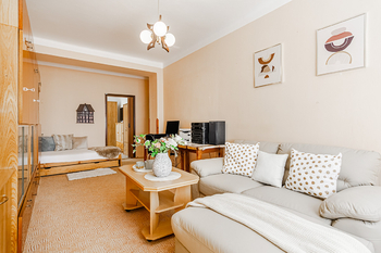 Prodej bytu 2+1 v osobním vlastnictví 52 m², Unhošť