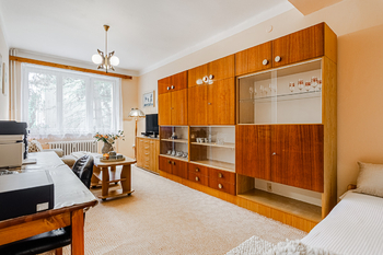 Prodej bytu 2+1 v osobním vlastnictví 52 m², Unhošť