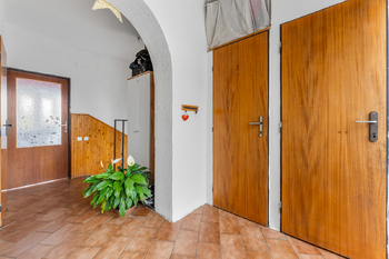 Prodej domu 230 m², Jirny