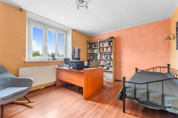 Prodej domu 230 m², Jirny
