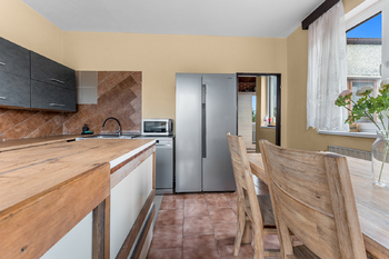 Prodej domu 230 m², Jirny