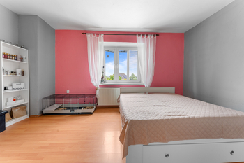 Prodej domu 230 m², Jirny