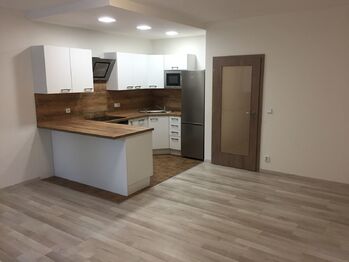 Pronájem bytu 3+kk v osobním vlastnictví 92 m², Praha 9 - Klánovice