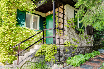 vstup do chaty - Prodej chaty / chalupy 54 m², Bílovice nad Svitavou