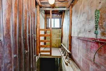 vstup do sklepa - Prodej chaty / chalupy 54 m², Bílovice nad Svitavou