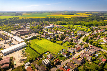 Prodej pozemku 3278 m², Vyšehořovice