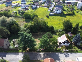 Prodej pozemku 830 m², Tuklaty