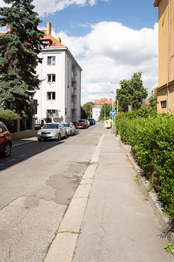 Ulice - Pronájem bytu 1+1 v družstevním vlastnictví 38 m², Praha 4 - Nusle