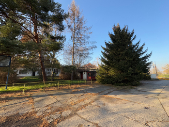Prodej pozemku 4428 m², Kunovice