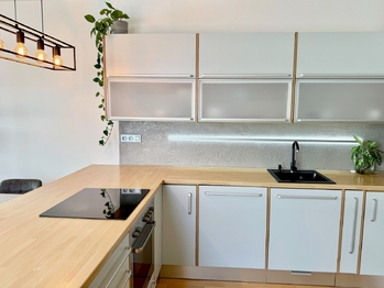 Prodej bytu 2+kk v osobním vlastnictví 76 m², Praha 10 - Uhříněves