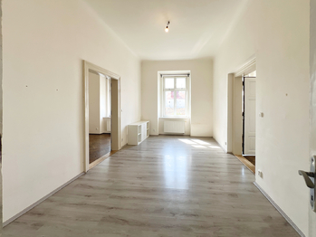 Pronájem bytu 3+1 v osobním vlastnictví 84 m², Praha 5 - Smíchov