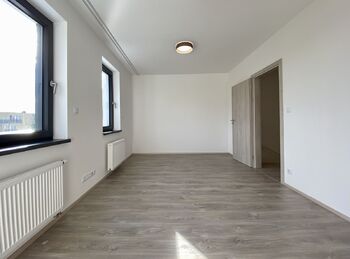 Pronájem domu 116 m², Praha 4 - Újezd u Průhonic