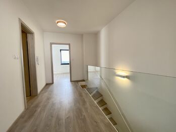 Pronájem domu 116 m², Praha 4 - Újezd u Průhonic