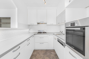Pronájem bytu 1+kk v osobním vlastnictví 32 m², Praha 5 - Malá Strana