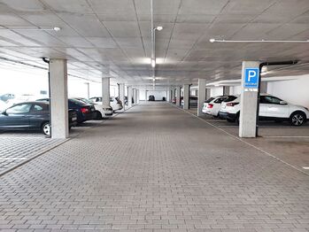 Pronájem garážového stání 12 m², Bučovice