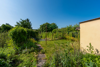 pohled do zahrady - Prodej domu 134 m², Roudnice nad Labem