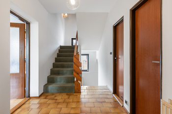Prodej domu 221 m², Praha 6 - Nebušice