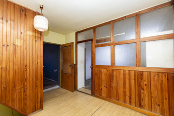 Chodba v patře domu - Prodej domu 147 m², Libochovice