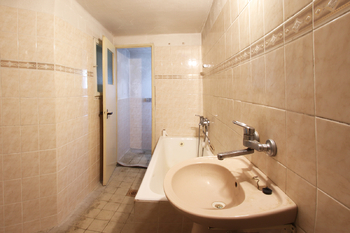 +420 604 191 744 I denisa.myslivcova@re-max.cz - Prodej jiných prostor 160 m², Ostrava