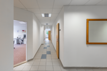 Pronájem kancelářských prostor 987 m², Litvínov