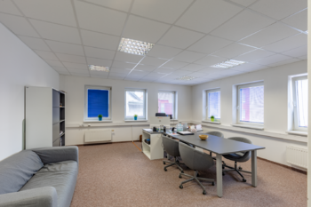 Pronájem kancelářských prostor 987 m², Litvínov
