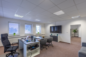 Pronájem kancelářských prostor 987 m², Litvínov