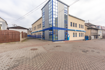 Pronájem kancelářských prostor 987 m², Litvínov