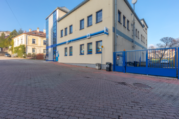 Pronájem kancelářských prostor 987 m², Litvínov