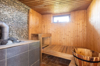 Prodej domu 900 m², Obora