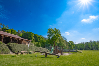 Prodej pozemku 1080 m², Třebíč