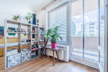 Prodej bytu 1+kk v osobním vlastnictví 32 m², Praha 9 - Černý Most