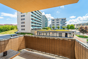 Prodej bytu 1+kk v osobním vlastnictví 32 m², Praha 9 - Černý Most