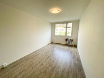 Pronájem bytu 2+kk v družstevním vlastnictví 42 m², Praha 4 - Chodov