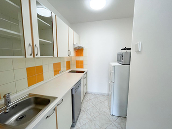 Pronájem bytu 2+kk v družstevním vlastnictví 42 m², Praha 4 - Chodov
