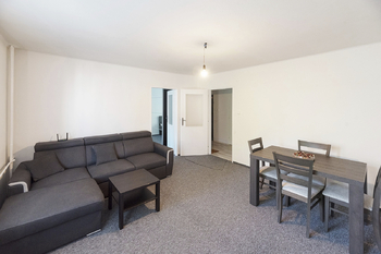 Pokoj jižní s balkonem - Pronájem bytu 3+1 v osobním vlastnictví 65 m², Lanškroun