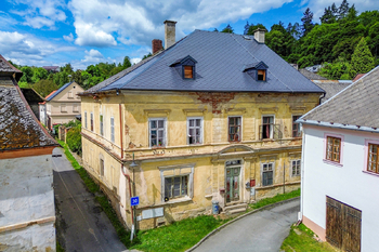 Prodej domu 677 m², Úterý
