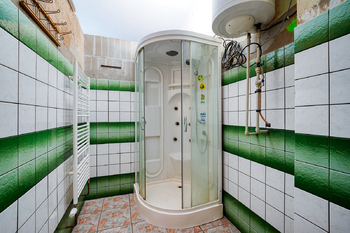 Prodej domu 677 m², Úterý