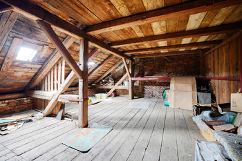 Prodej domu 677 m², Úterý