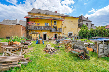 Prodej domu 677 m², Úterý