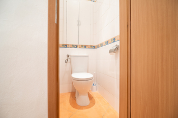 Samostatné WC - Prodej bytu 2+1 v osobním vlastnictví 55 m², Praha 4 - Záběhlice